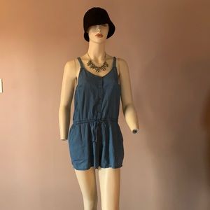 OLD NAVY ROMPER JEAN COLOR 100% COTTON